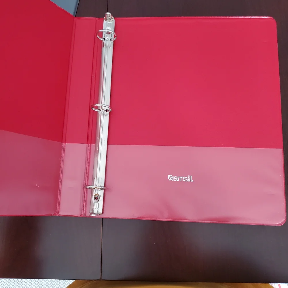 🔥A bundle of 4 binders🔥